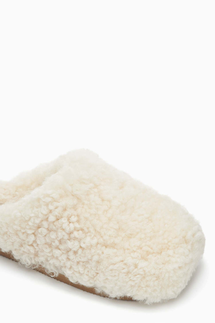Cream Sheepskin Jenny Slipper - Toe Box Texture Detail | Ulla Johnson