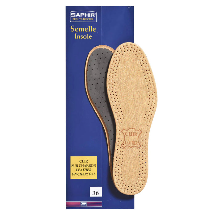A pair of Saphir brand vegetable tanned leather insoles for shoes, displayed in their packaging which indicates round toe fit.