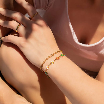 18K Gold PVD Stainless Steel Linked Heart Chain Bracelet