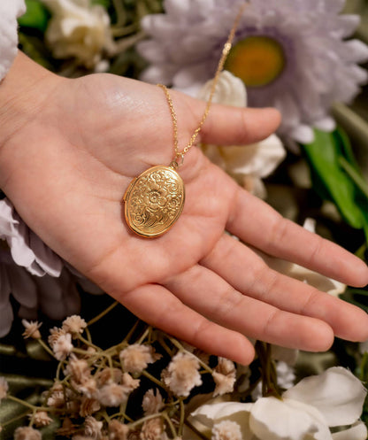 18K Gold PVD Stainless Steel Textured Oval Locket Pendant
