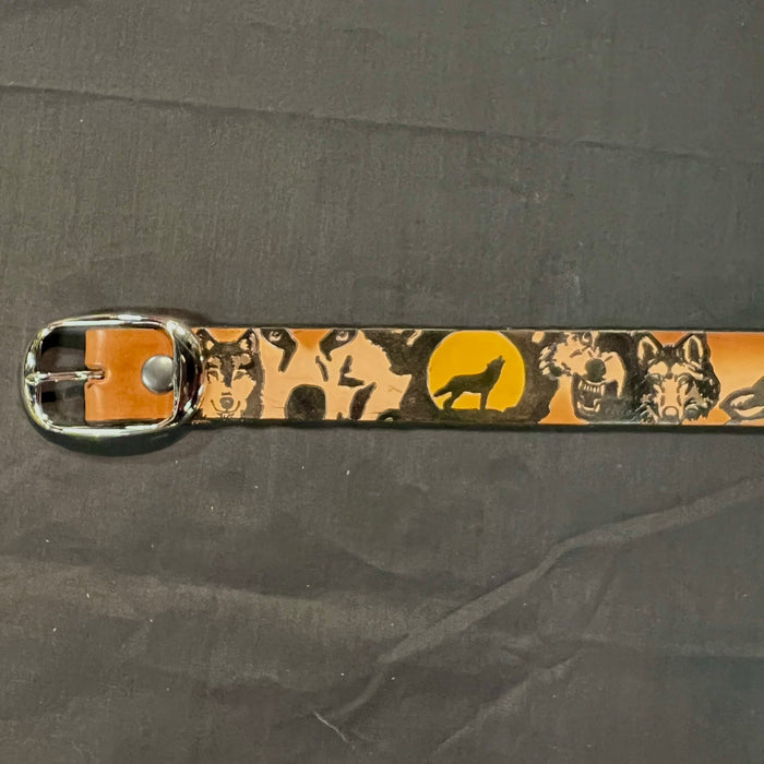 Belt Painted Wolf: Complete your outfit with this rustic leather snap belt with tarnished brass buckle or stainless steel