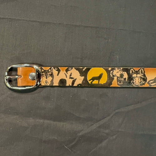 Belt Painted Wolf: Complete your outfit with this rustic leather snap belt with tarnished brass buckle or stainless steel