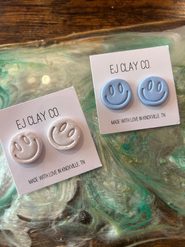 Smiley studs 1.11