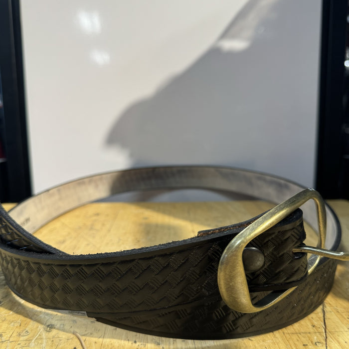 Belt XXL Geometric Style 502: Complete your outfit with this rustic leather snap belt with tarnished brass buckle or stainles