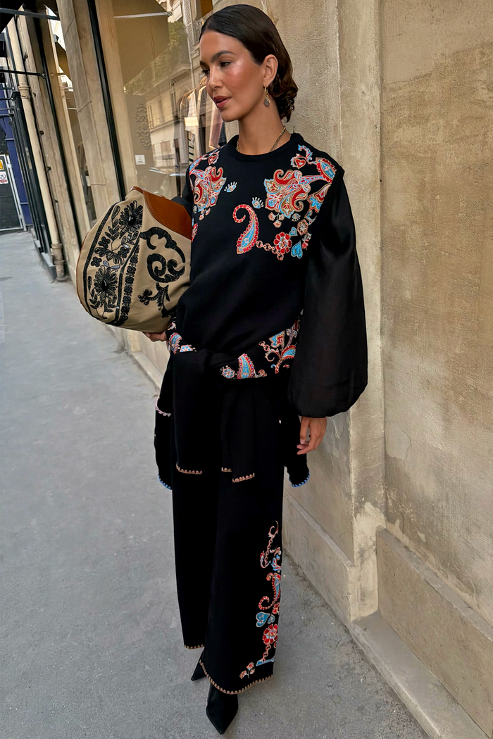 caption_Model is 5ft7” and wears size M