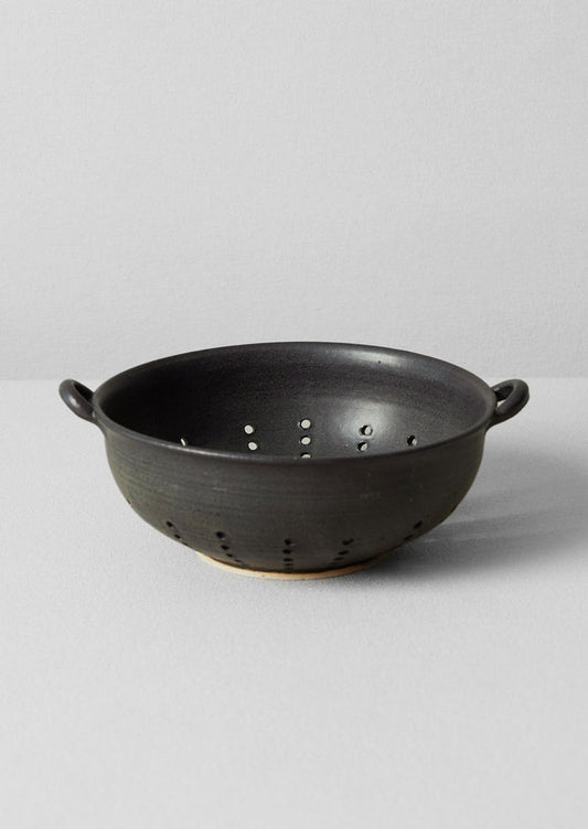 Carla Murdoch Berry Colander | Charcoal