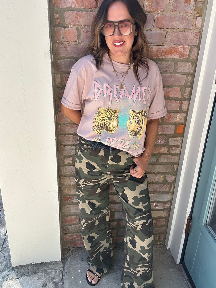 Dreamer World Tour Graphic Top