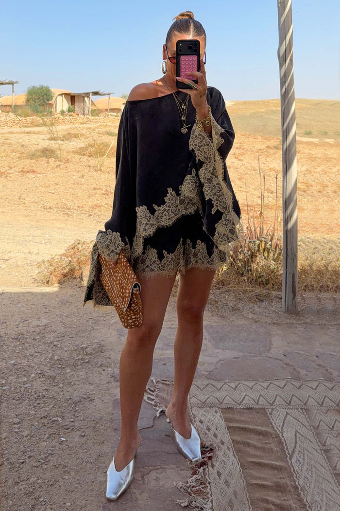 caption_Model is 5ft3” and wears UK size 8/ US 4