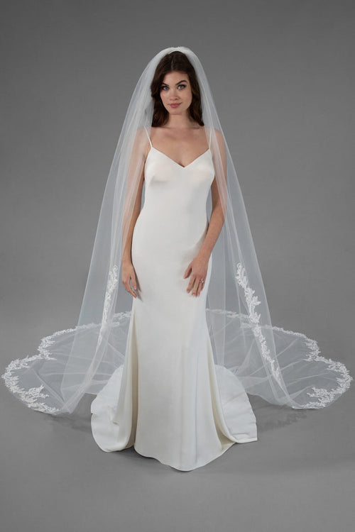 Lyanna Lace Bridal Veil - Accessory - Grace and Goddess