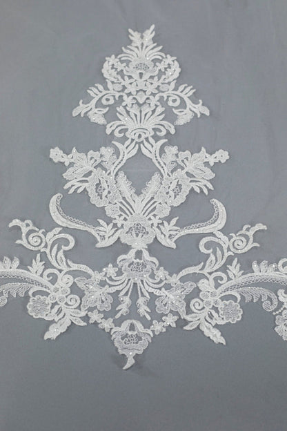 Lyanna Lace Bridal Veil - Accessory - Grace and Goddess