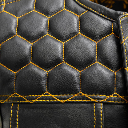 Men's Hornet Vest: Features:True to sizeClub style with roll-up collar, covered snaps and cropped center zipperHoney comb qui