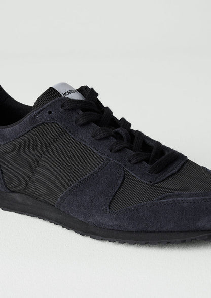 Novesta Marathon Trail Sole Trainers | Oil