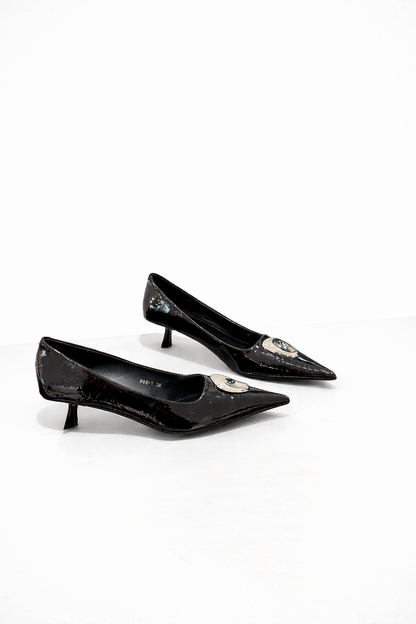 pointed-toe patent flats with metallic teardrop accent – ÉLAN
