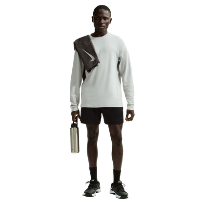 Nike Primary Long Sleeve Versatile Top