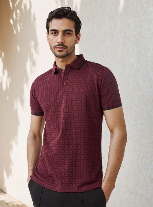 Casual men wearing polo t-shirt Dubai