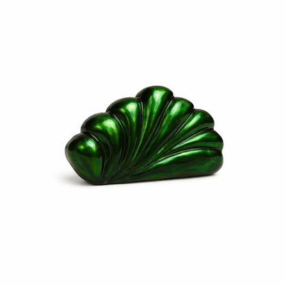 shell-inspired sculpted clutch with pearl finish – CALYPSO