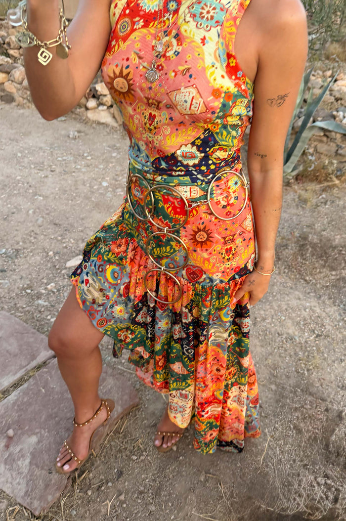 caption_Model is 5ft3” and wears UK size 10/ US 6