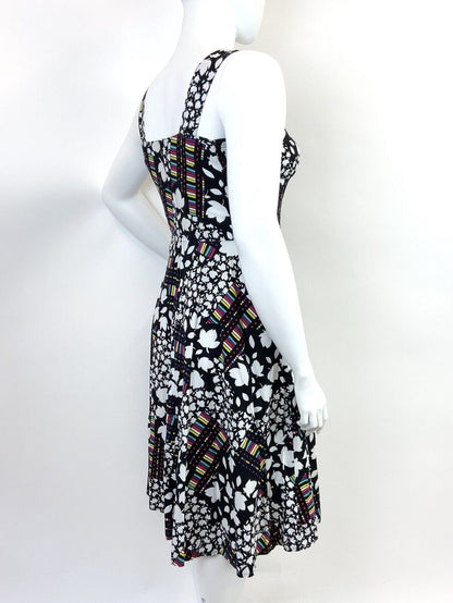 VINTAGE 60s 70s BLACK WHITE RED PURPLE LEAFY FLORAL SLEEVELESS SWING DRESS 16