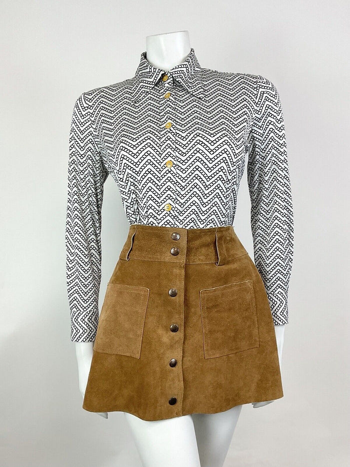 VINTAGE 60s 70s WHITE BLACK ZIG-ZAG CHAIN-LINK GEOMETRIC MOD DAGGER SHIRT 12