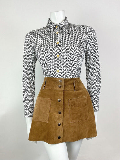 VINTAGE 60s 70s WHITE BLACK ZIG-ZAG CHAIN-LINK GEOMETRIC MOD DAGGER SHIRT 12