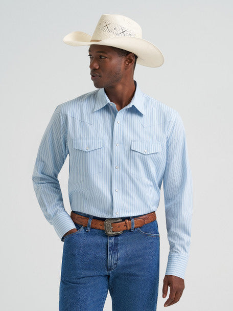 Wrangler Wrinkle Resist Long Sleeve Shirt in Blue